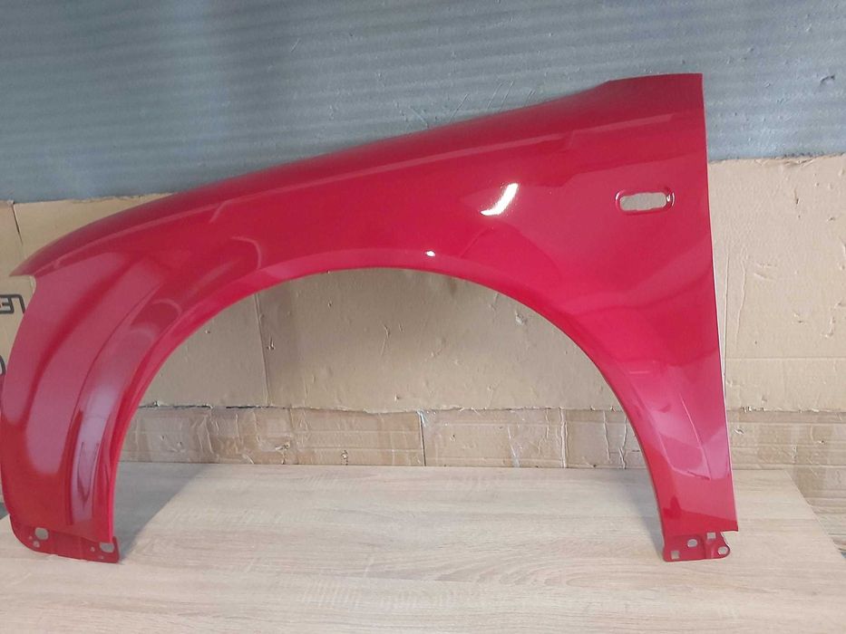 Aripa Fata Stanga Audi A4 B6 2000-2004 Vopsita Rosu