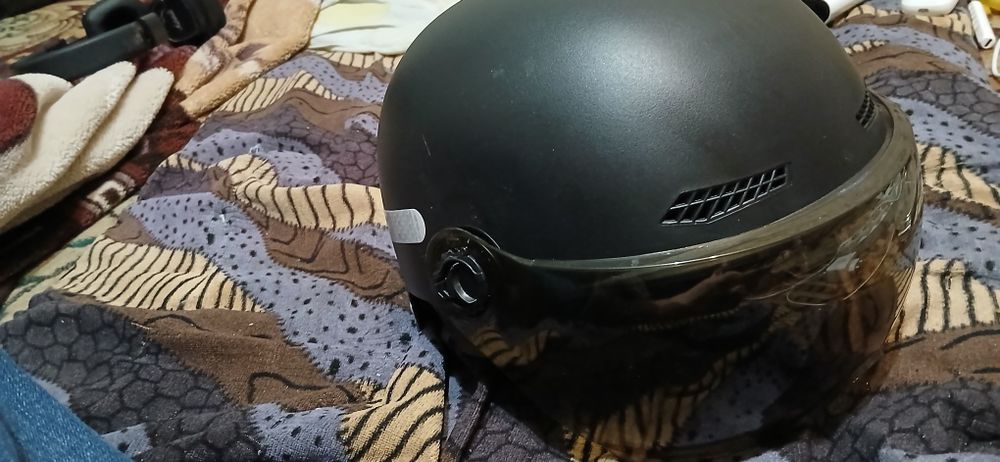 Шлем для мопеда или мотоцикла