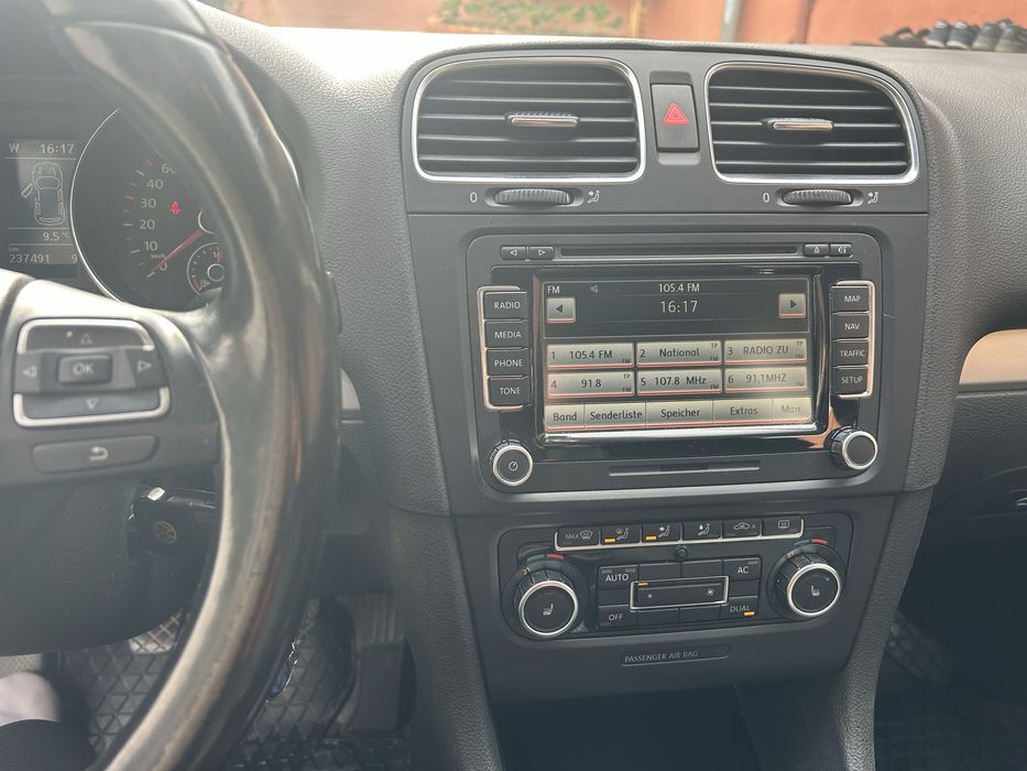 VOLKSWAGEN Golf 2010 — imagine 3