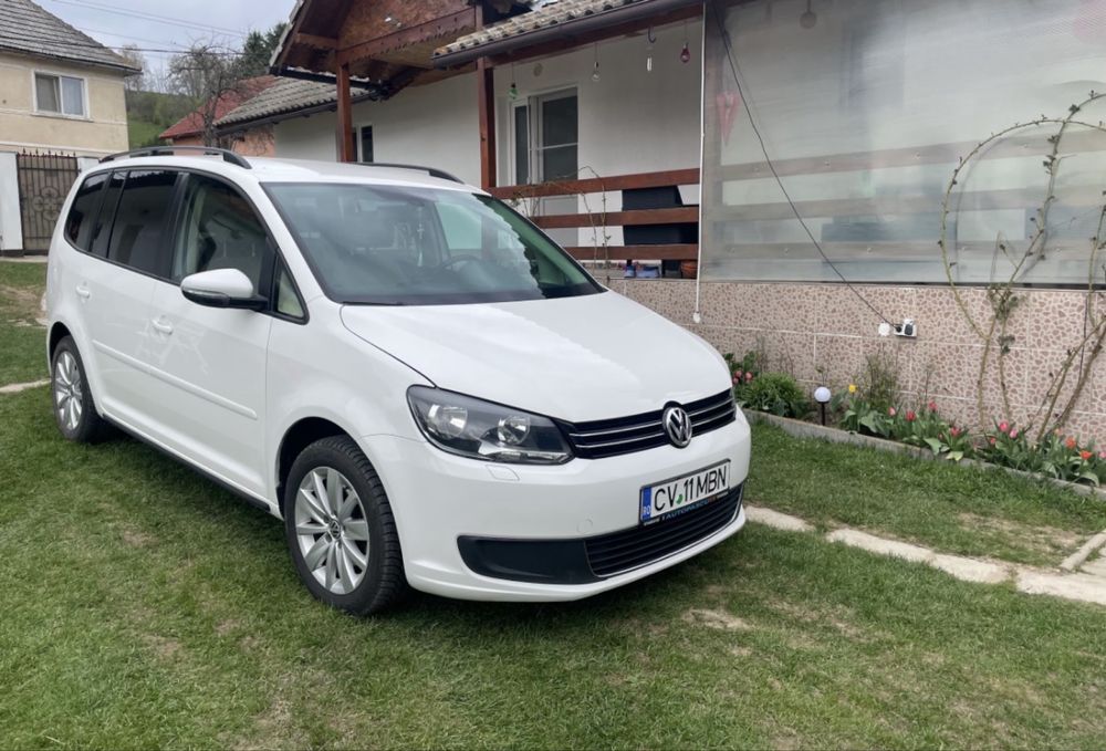 VOLKSWAGEN Touran 0