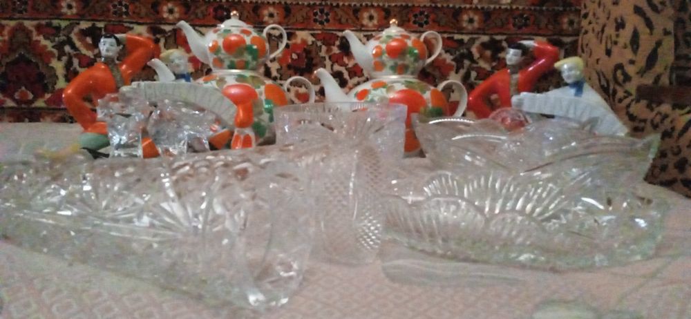 Хрусталь, фарфор украинский, качество хорошее! Срочно продаю, цена