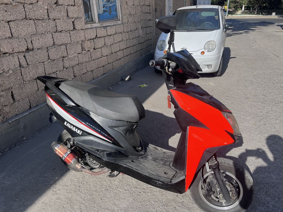Скутер Kavasaki 150 кубов