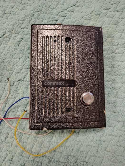 1. Slinex ML-15HR  2. Commax 3. Competitionвызывная панель