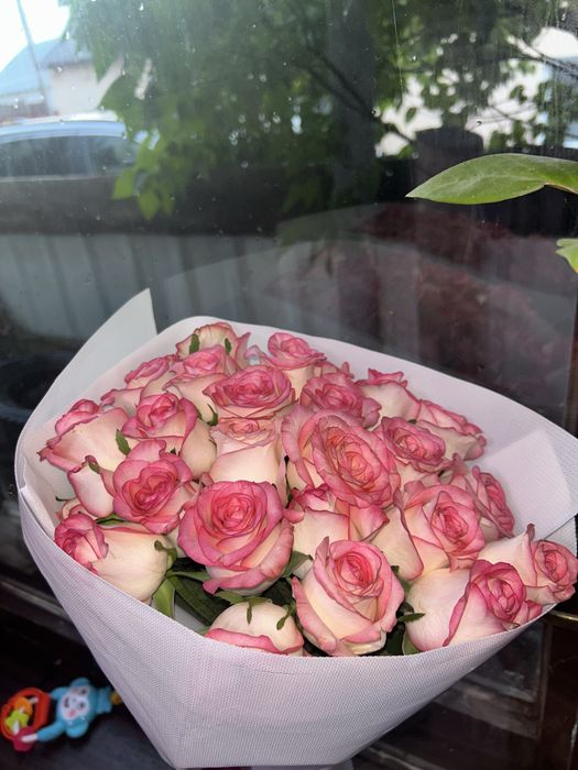 продам букет роза 25 шт