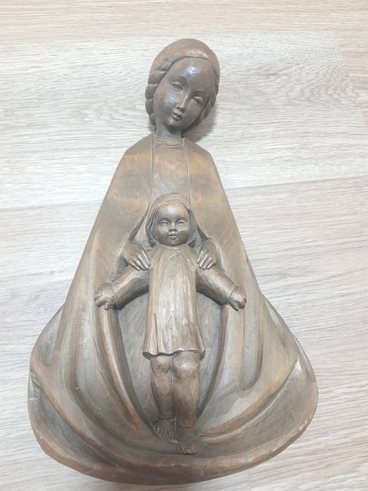Sculpturi din lemn