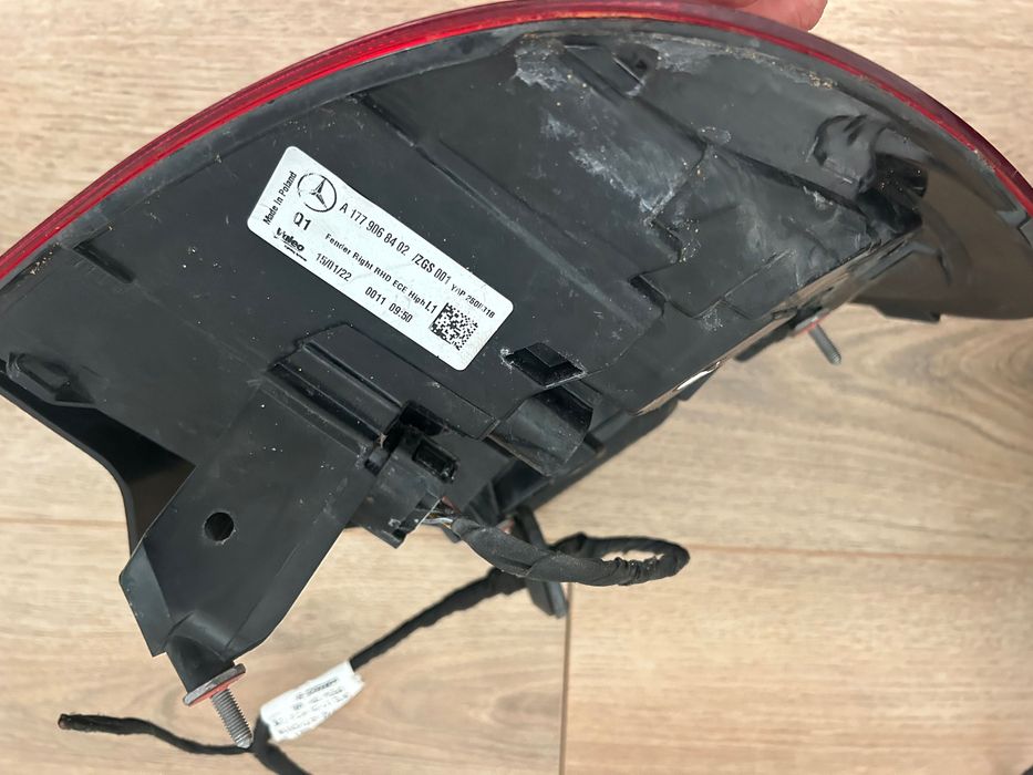 W177 Хечбек ляв стоп