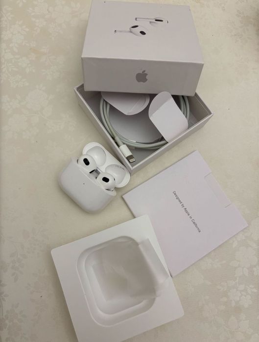 Продам Air Pods 3