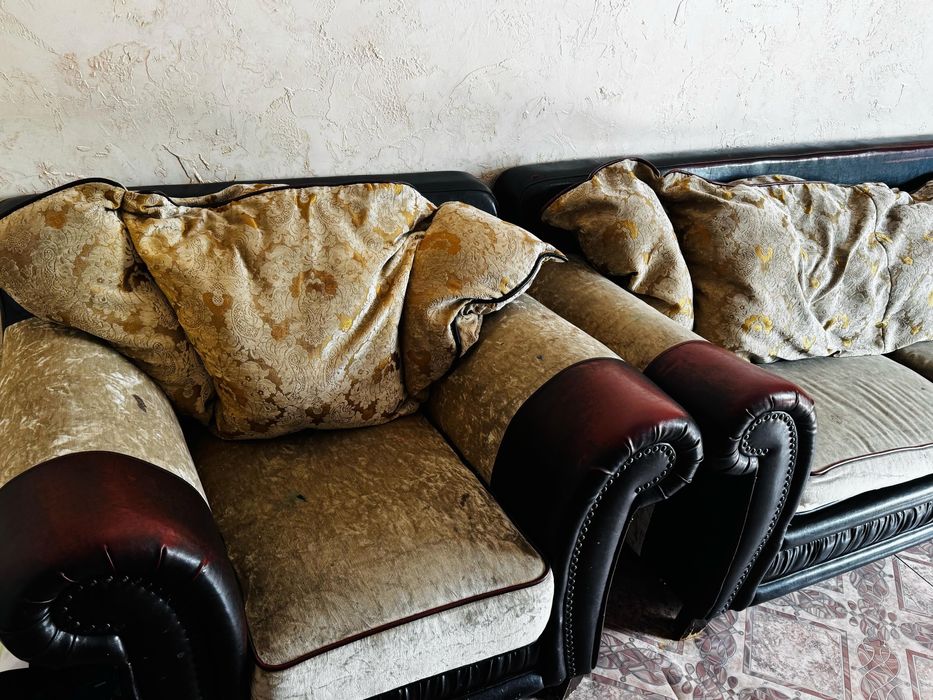 2 дивана 1 кресло