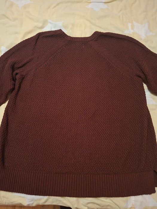 Vand un pulover pentru femei