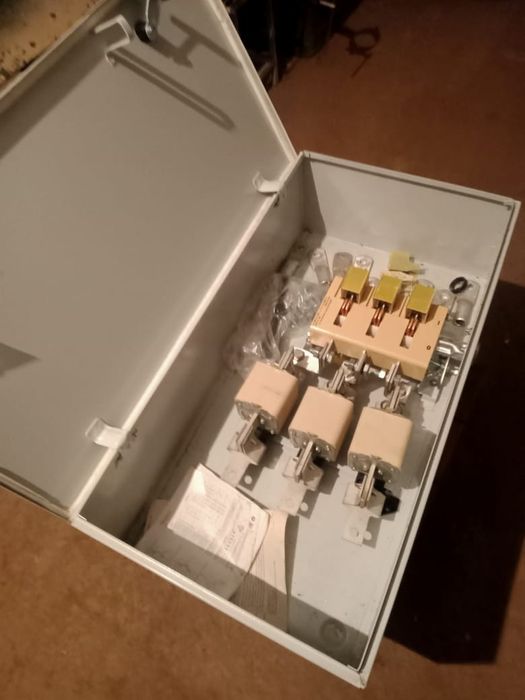 Продам электрорубильник с предрхранителем