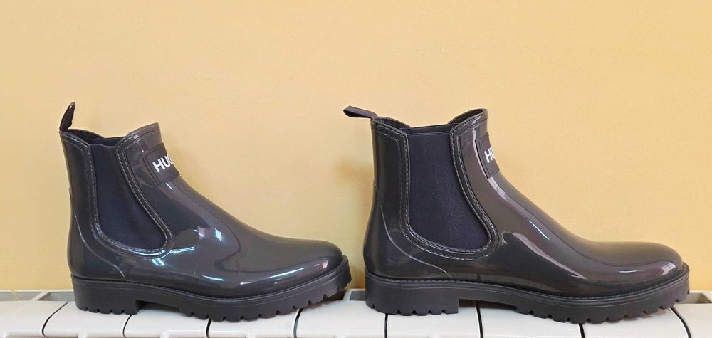 нови гумени боти HUGO
