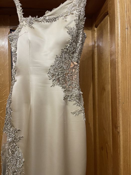 Rochie lunga cusuta manual