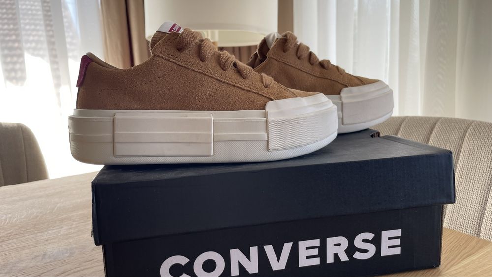 Маратонки CONVERSE