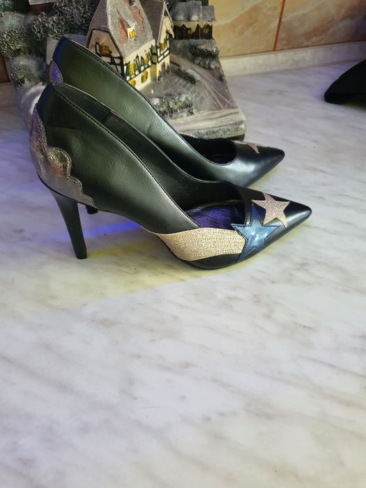 Vând pantofi dama mai multe modele 30 lei buc