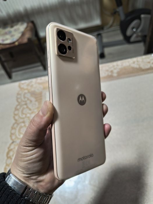 Продавам тел. moto g32