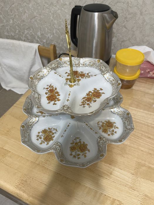 Посуда двух уровневая