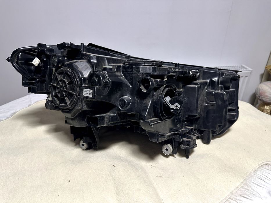 Ляв десен  фар за BMW 6 G32 Full LED
