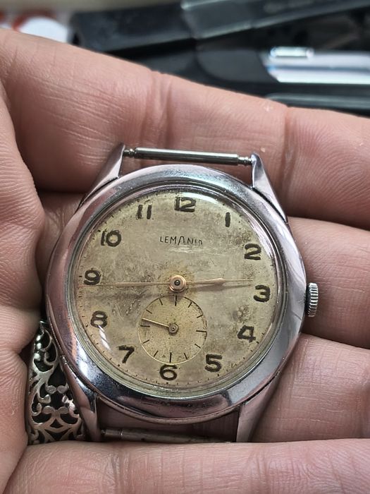 Lemania swiss made