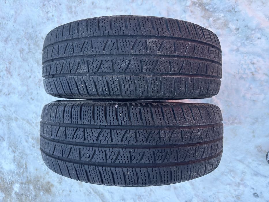 Set 2 anvelope 225 55 r17C pirelli de iarna