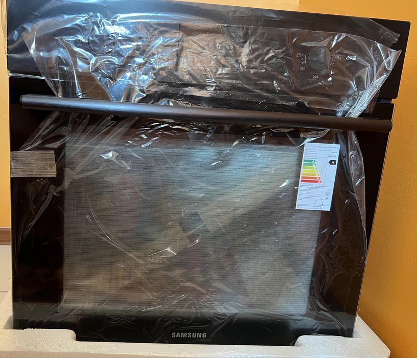 Варочная панель Electrolux EHF96547FK, новая
