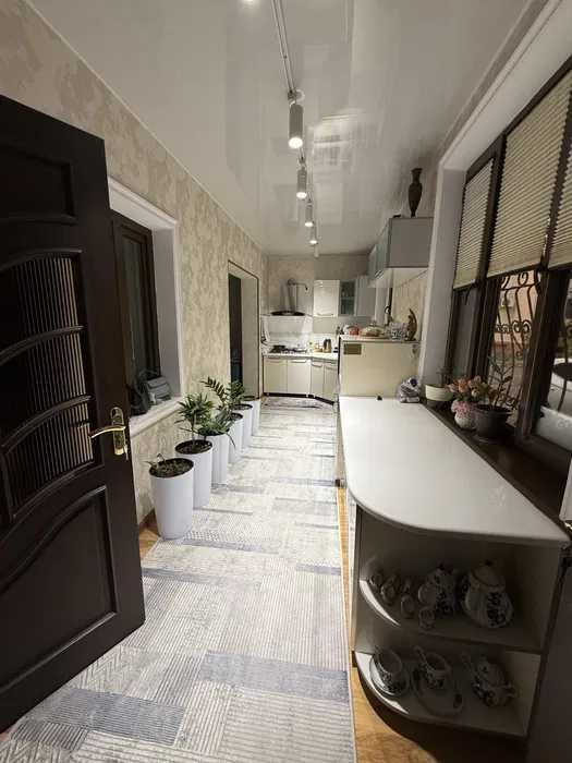 Коратош 4/1/5  детская площадка большой двор