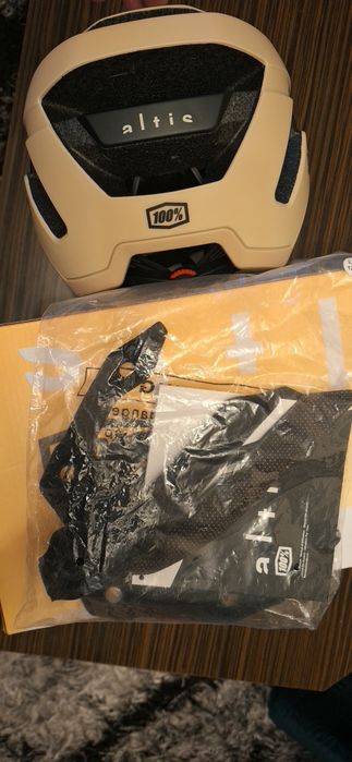 Casca bicicleta Altis 100%