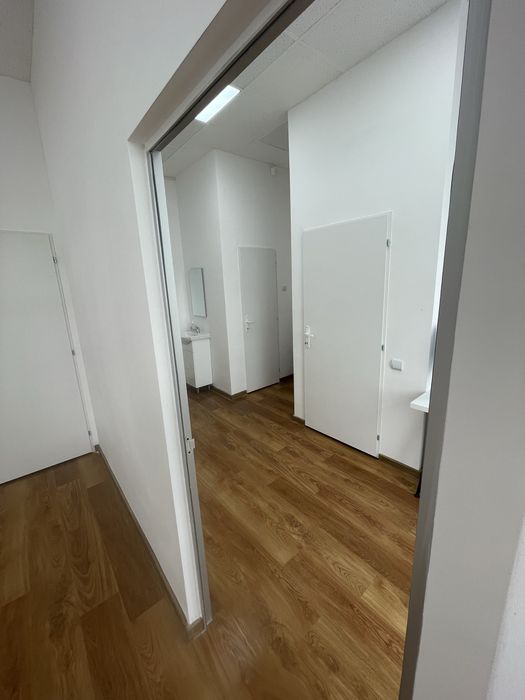 Firma constructii/amenajari interioare