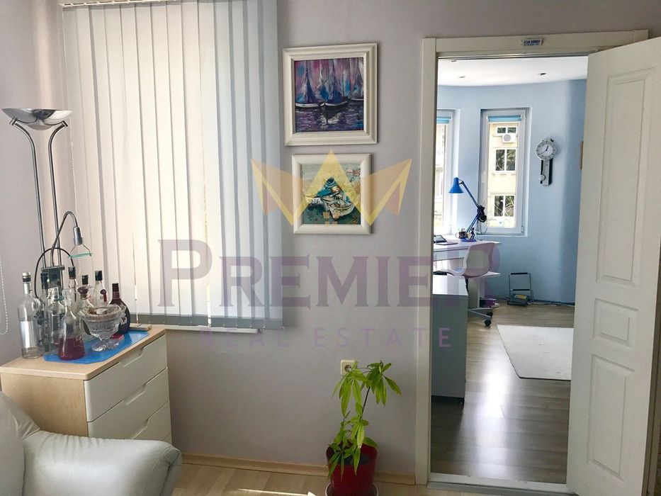 Продава се Четиристаен апартамент в Варна, ВИНС - 147 кв.м за 2035 €/кв.м - Снимка #11