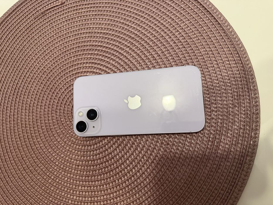 Продавам айфон 14 128GB 85% живот на батерията