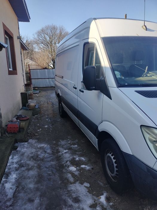 Vând Mercedes  - Benz Sprinter 209