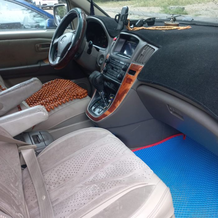 Продаю срочно Lexus RX 300