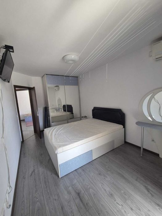 Дава се под наем Тристаен апартамент в София, Младост 3 - 80 кв.м за 977.16 € - Снимка #1