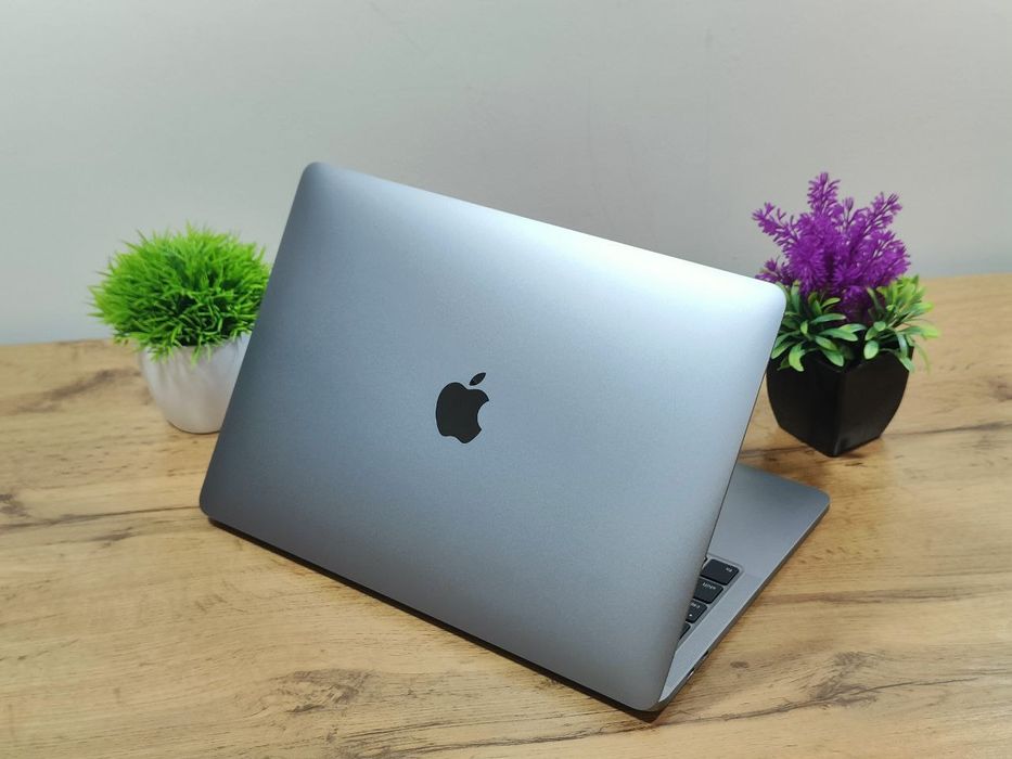 MacBook pro 2020 i5