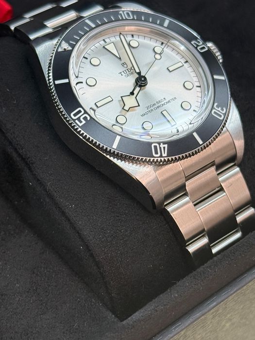 Tudor Black Bay 68