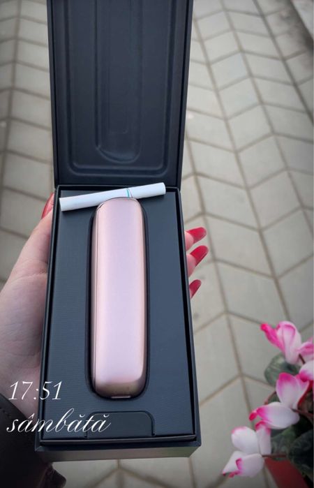 Vând aparat de Ploom X Advanced – aproape nou, în cutie completă