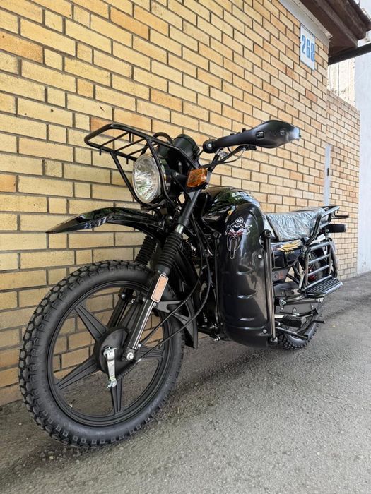 Мотоцикл 150 куб. GSX Сузуки