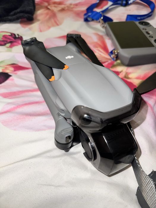 Дрон Dji Air 3s Новая