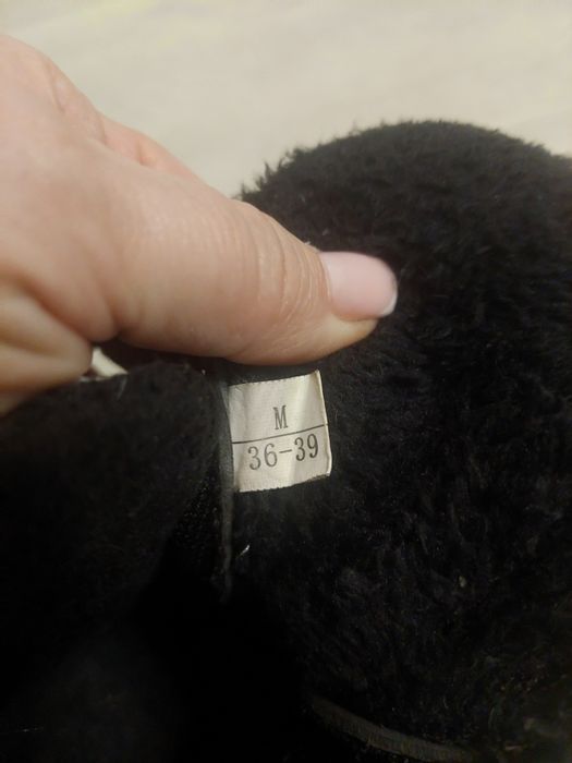 Продам коньки мужские 36-39