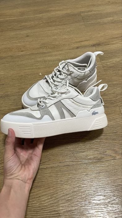 Продам кроссовки Lacoste Unisex