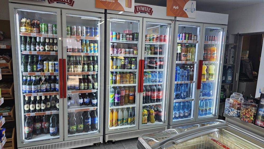 Vitrina frigorifica dublă lactate mezeluri băuturi flori