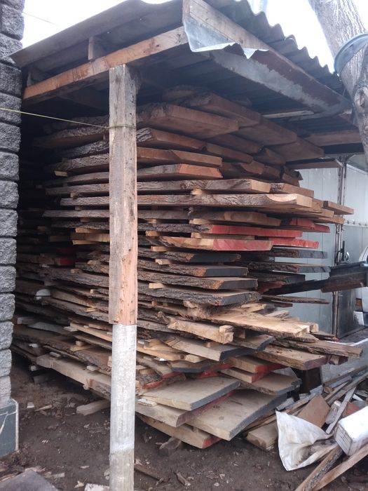 Пиломатериал, доска необрезная