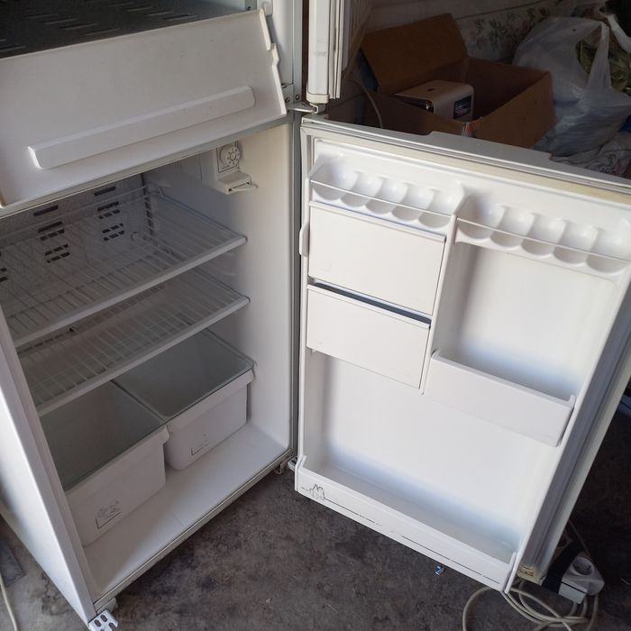 Холодильник бирюса