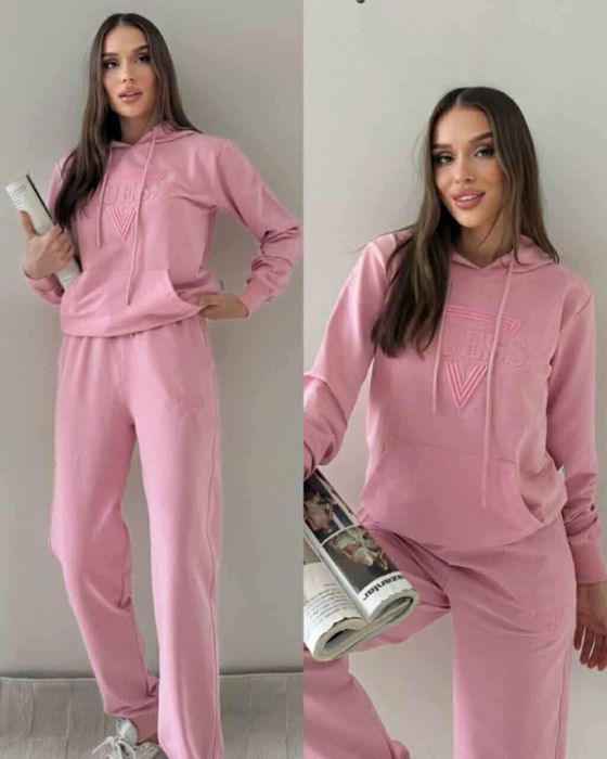 Дамски спортни екипи