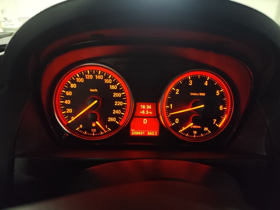 BMW X1 - 2.0 benzină Euro 6- cutie automată