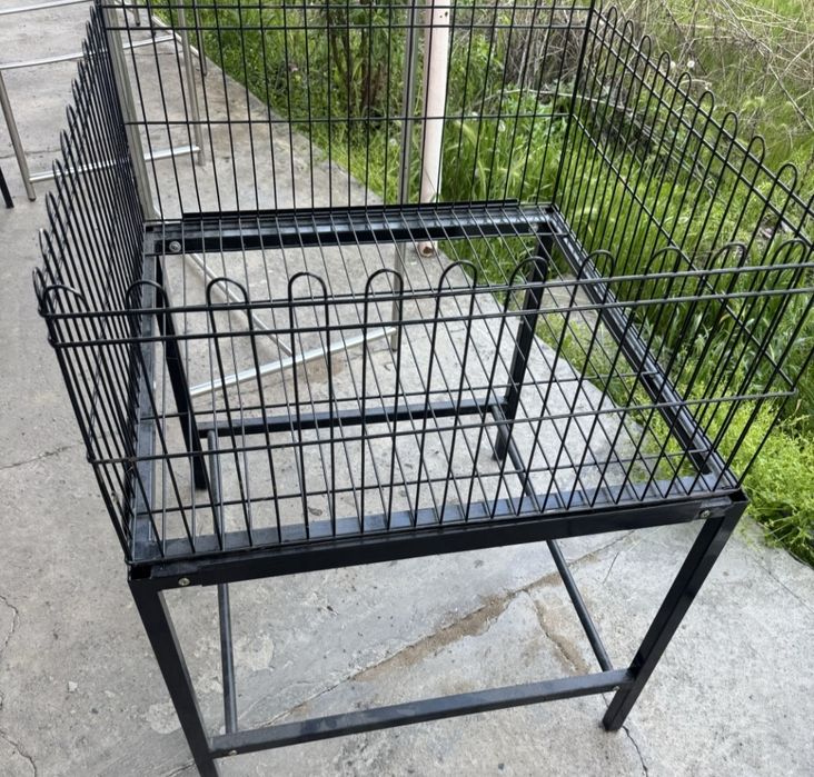 Продажа железной корзинки для магазина .