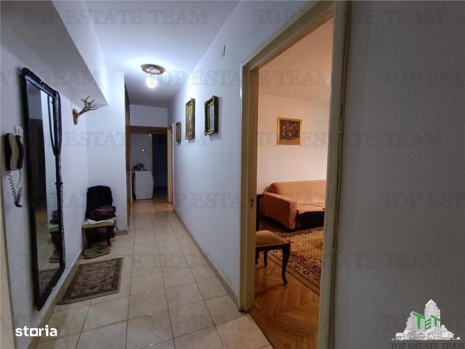 Vanzare apartament 3 camere Ion Mihalache- Piata 1 Mai