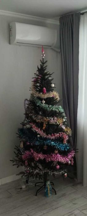 Продам ёлку искуственную