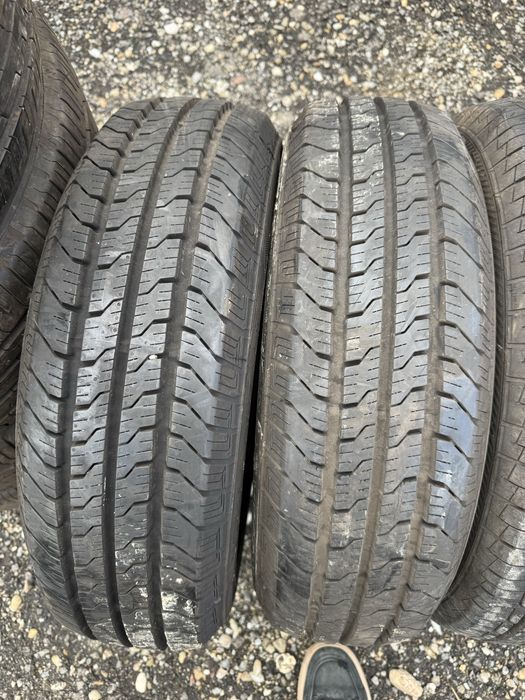 2 anvelope Barum / 2 anvelope Tyfoon - 185 R14C