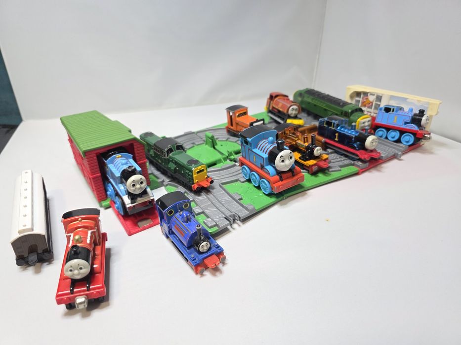 Set Gara + 12 trenulete Thomas