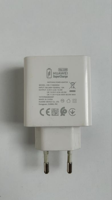 Huawei nova 9 със зарядно